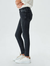 Cargar imagen en el visor de la galería, Jeans Julita
