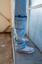 Cargar imagen en el visor de la galería, Cargo Jeans Bahari
