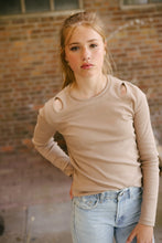 Cargar imagen en el visor de la galería, Longsleeve Rana
