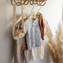 Cargar imagen en el visor de la galería, T-shirt + Broek P54557
