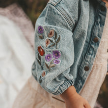 Cargar imagen en el visor de la galería, Denim Jacket
